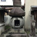 「加茂明神石塔」